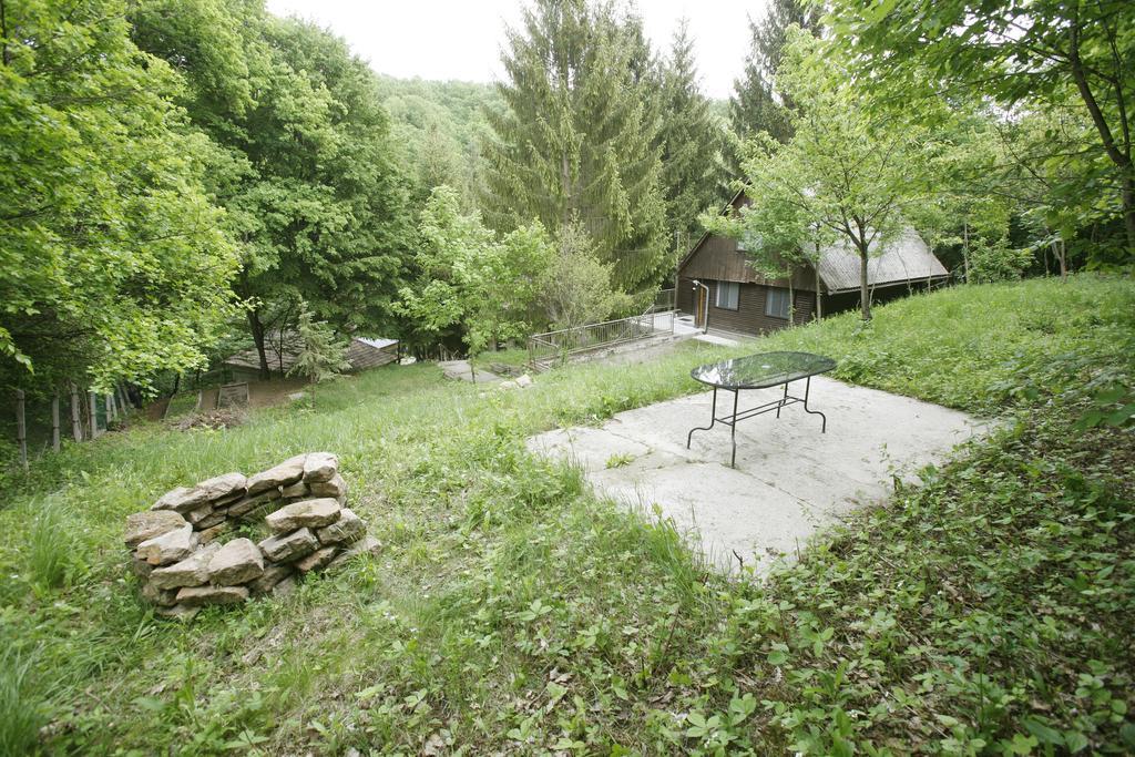 Villa Harangvirág 36 Faház Kismaros Exterior foto